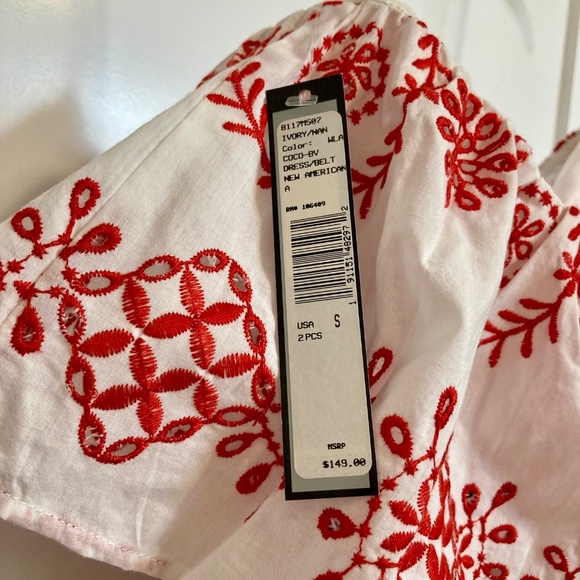 NWT Tahari Strapless Tiered Maxi Sz Small ( White, red and a bit of blue) - Picture 4 of 4